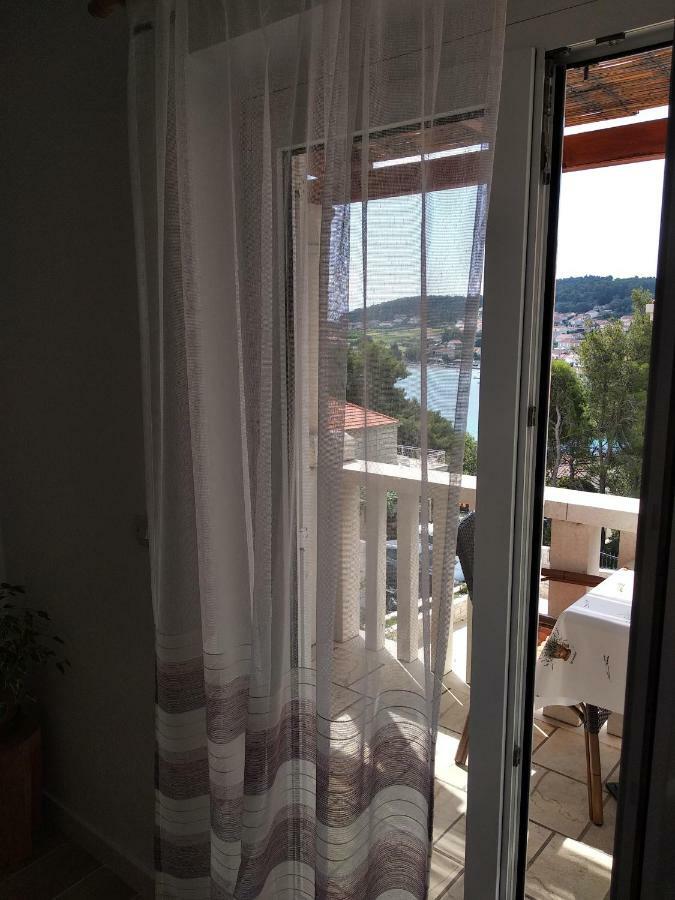 Apartments Luka Лумбарда Экстерьер фото