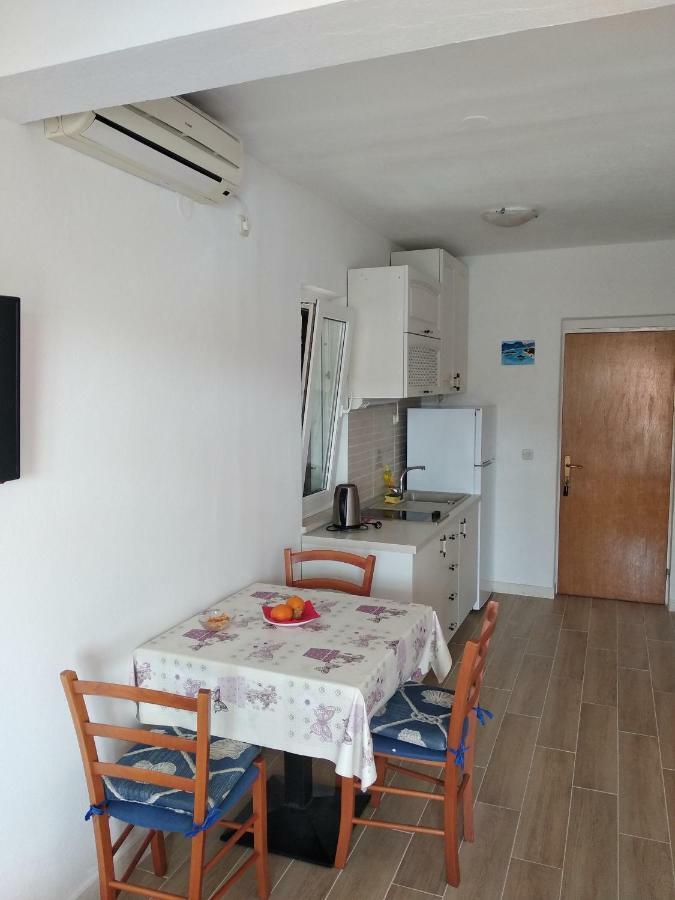 Apartments Luka Лумбарда Экстерьер фото